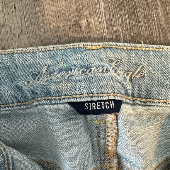 American Eagle Distressed Light Blue Denim Shorts - Picture 2 of 4